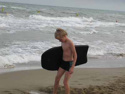 Jungen am Strand und Pool Boys on Beach and Pool 3, Boy in color Shorts (13) @iMGSRC.RU